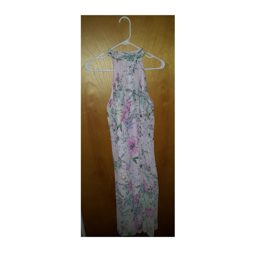 Gorgeous floral maxi dress